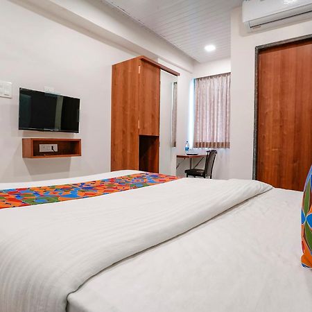 مومباي Fabhotel The Mint المظهر الخارجي الصورة