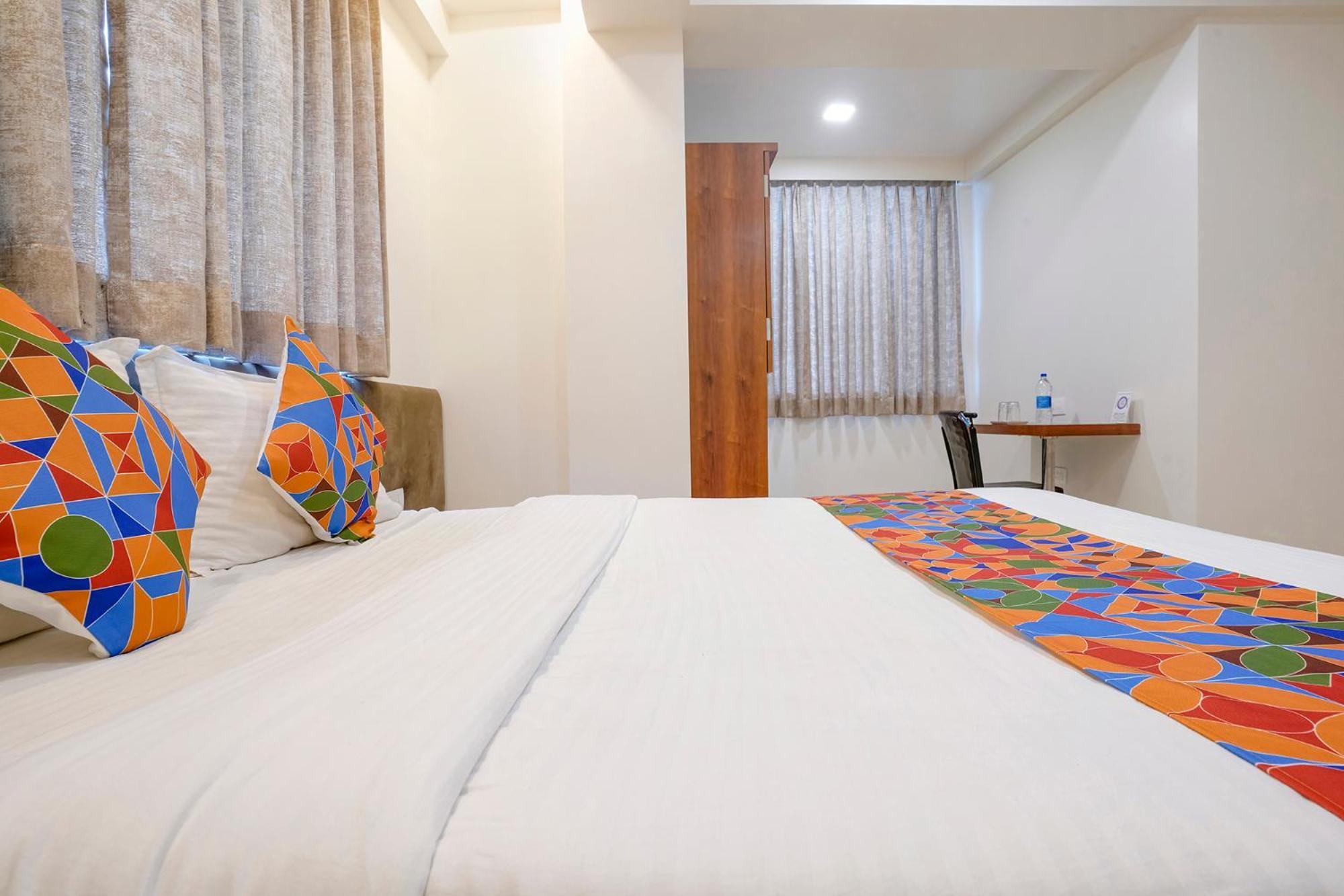 مومباي Fabhotel The Mint المظهر الخارجي الصورة