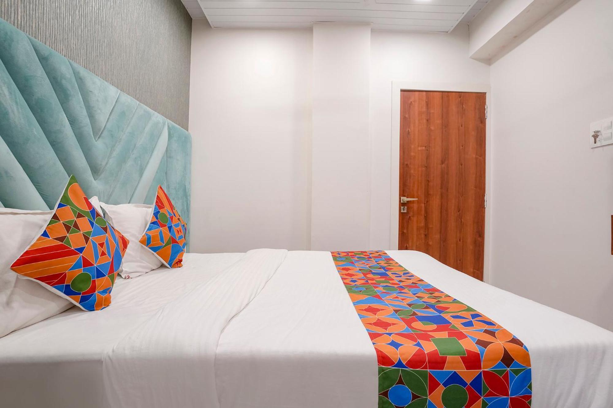مومباي Fabhotel The Mint المظهر الخارجي الصورة